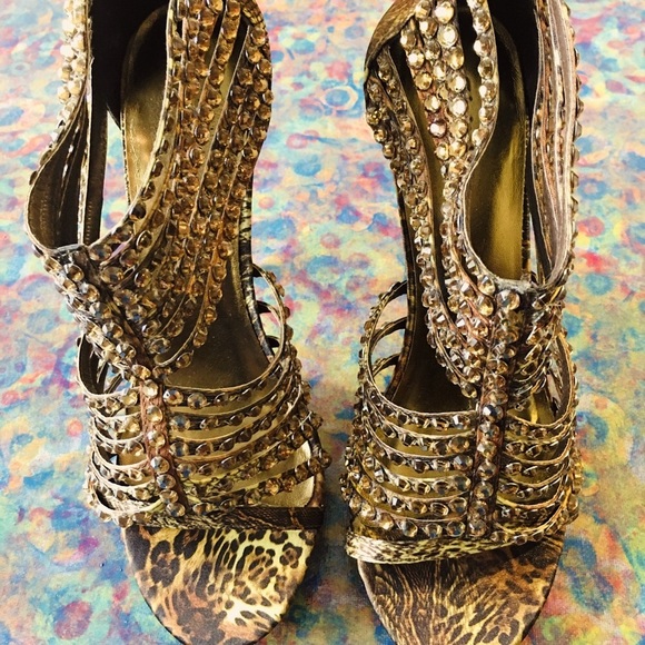 Zigi Soho Animal Print Rhinestone Stiletto Heels 8 - Picture 3 of 8